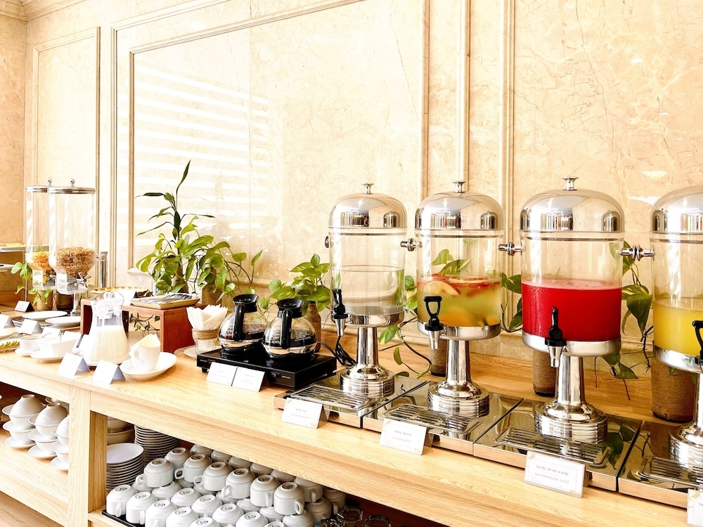 뷔페 아침 식사