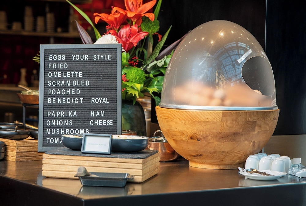 뷔페 아침 식사