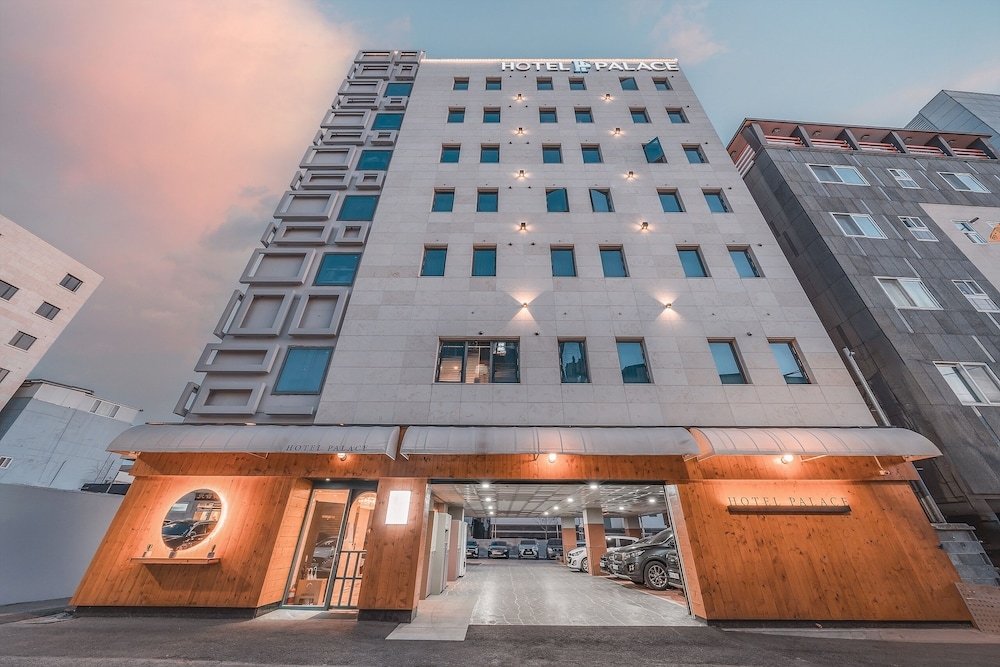 숙박 시설 정면