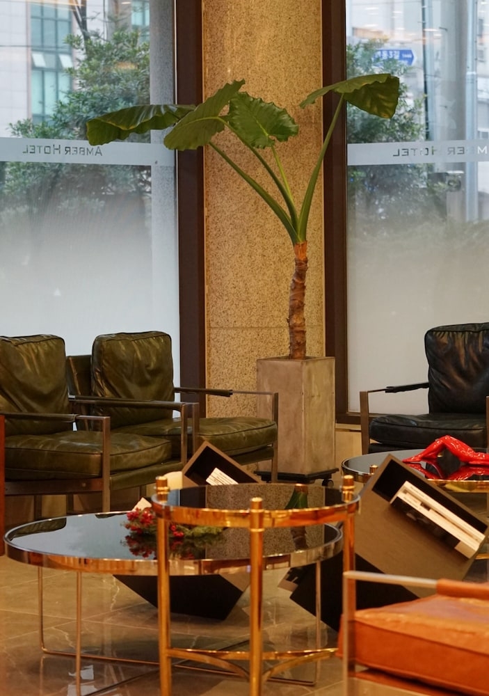 로비 좌석 공간