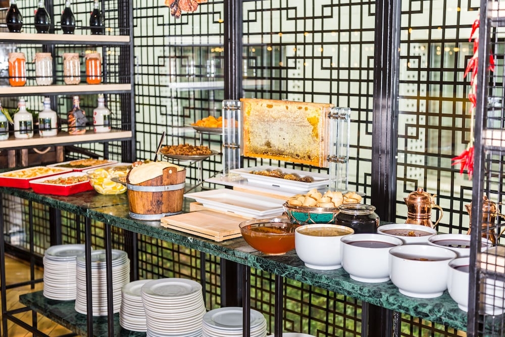 뷔페 아침 식사