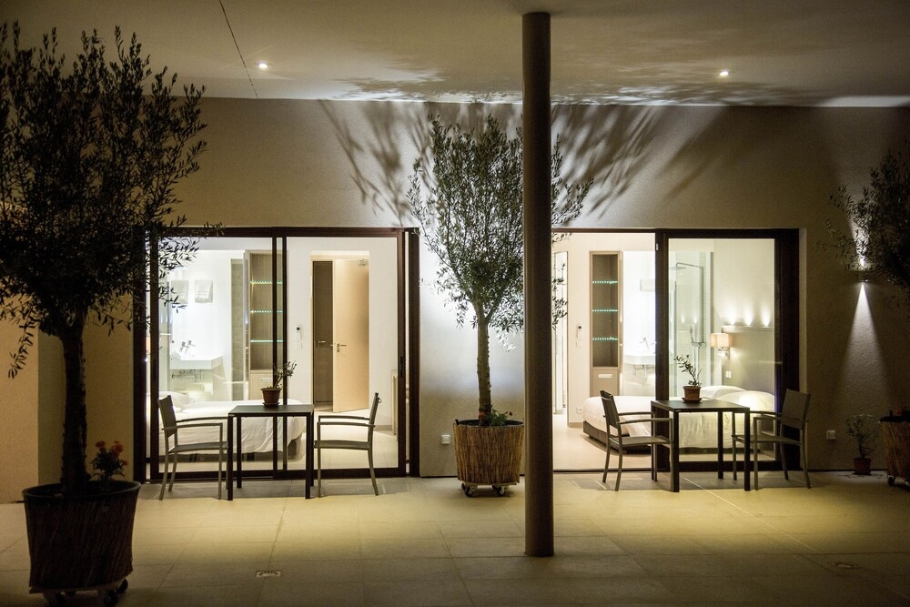 숙박 시설 구내