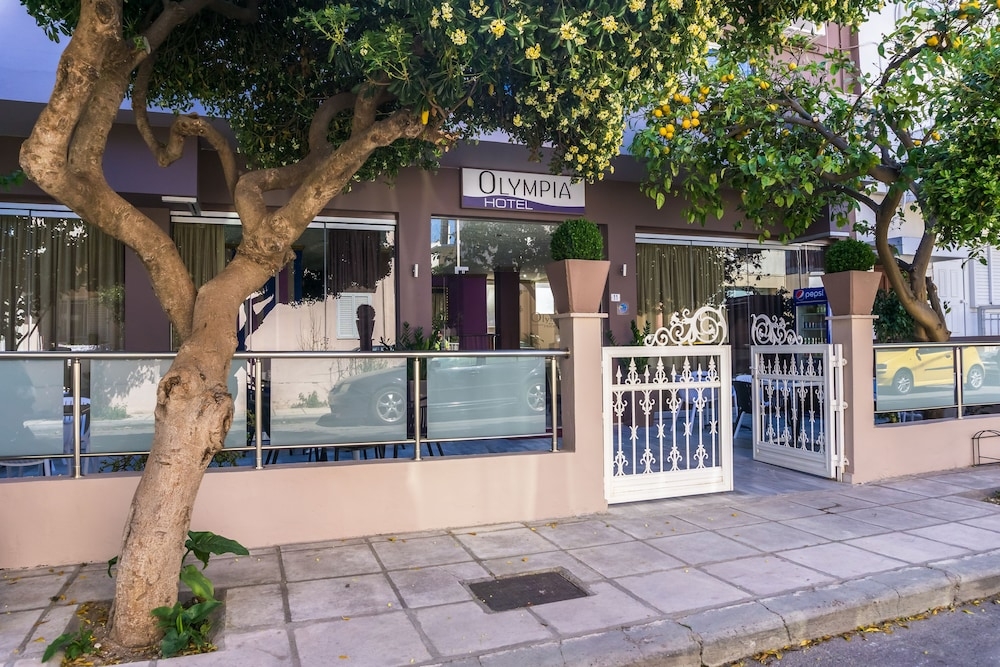 숙박 시설 입구