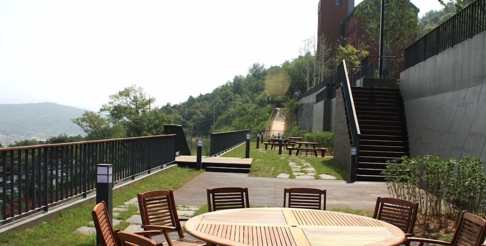 숙박 시설 구내