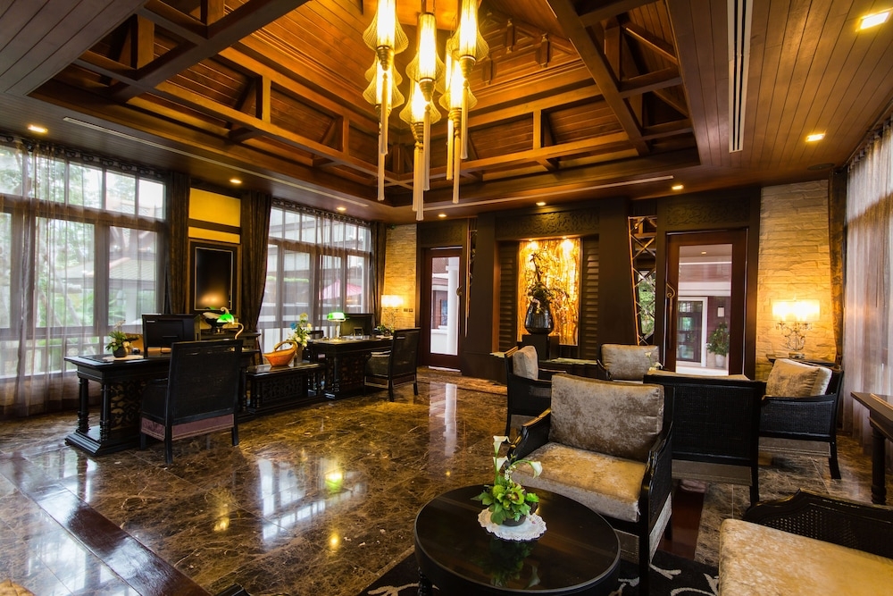 로비 좌석 공간