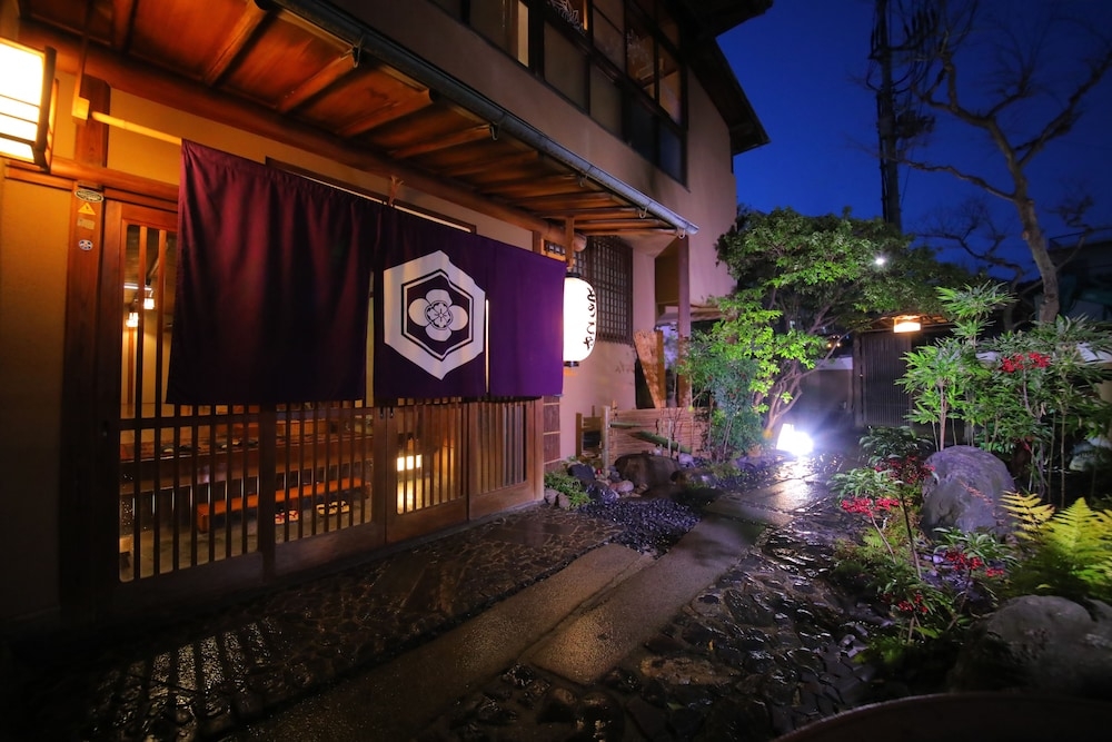 숙박 시설 구내