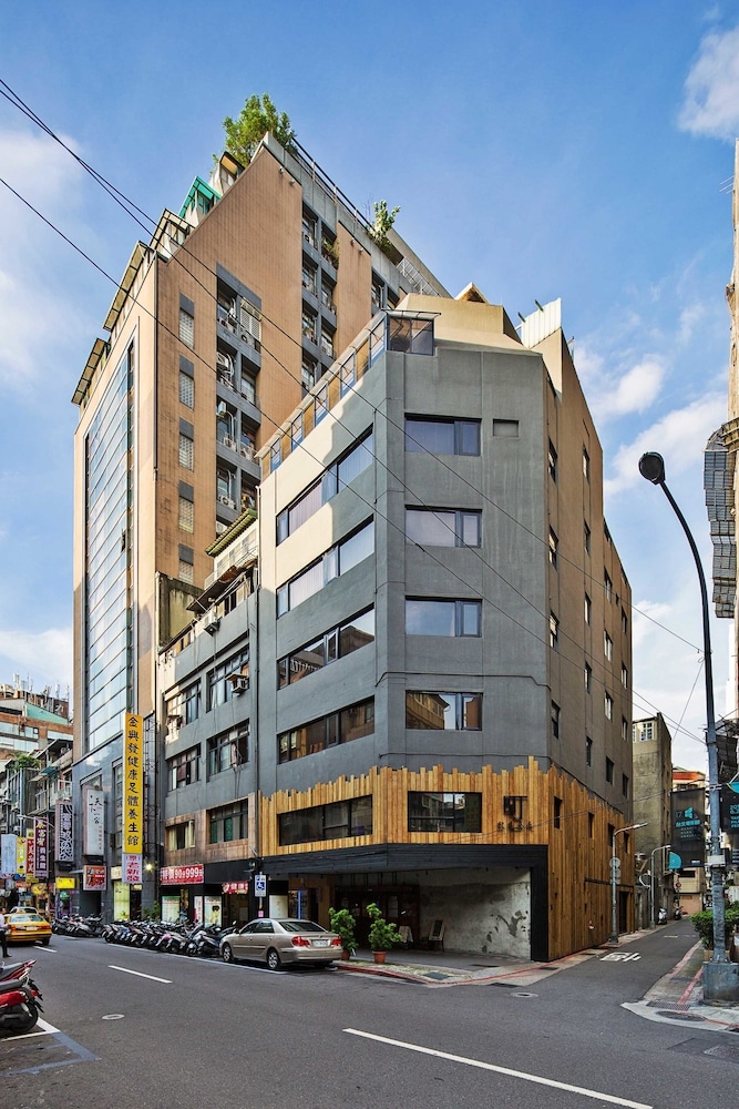 숙박 시설 정면