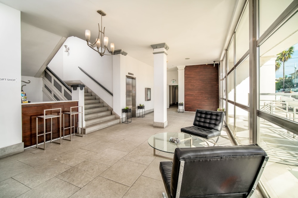 로비 좌석 공간