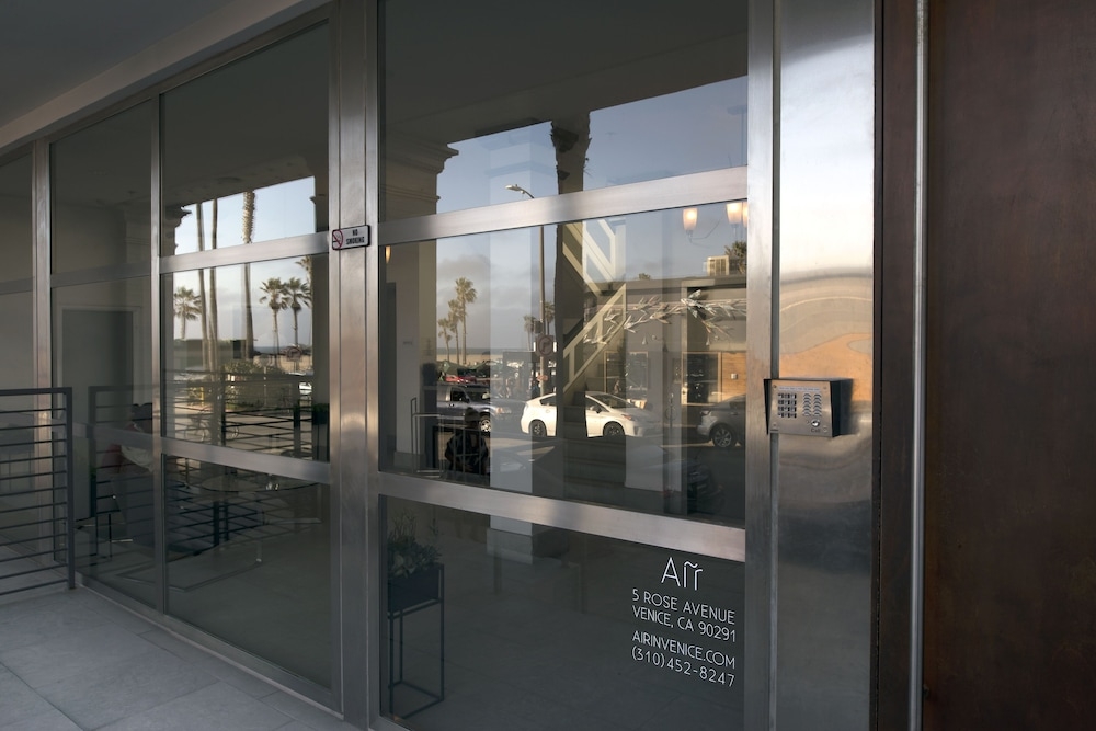 숙박 시설 입구