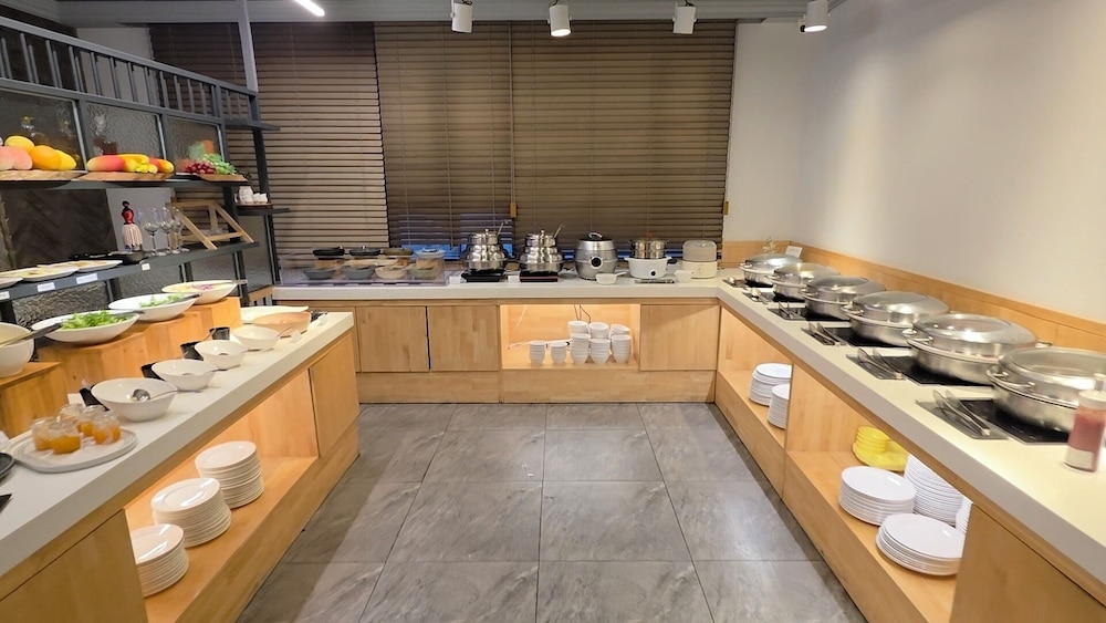 뷔페 아침 식사