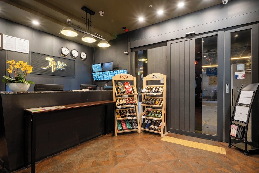 숙박 시설 정면