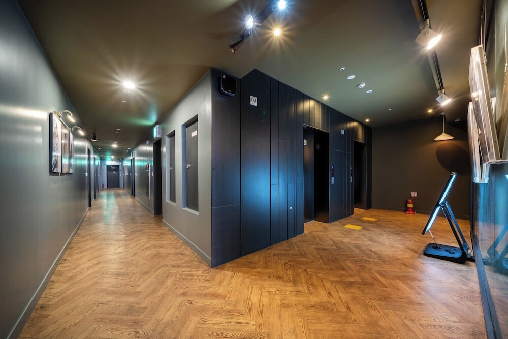 숙박 시설 정면