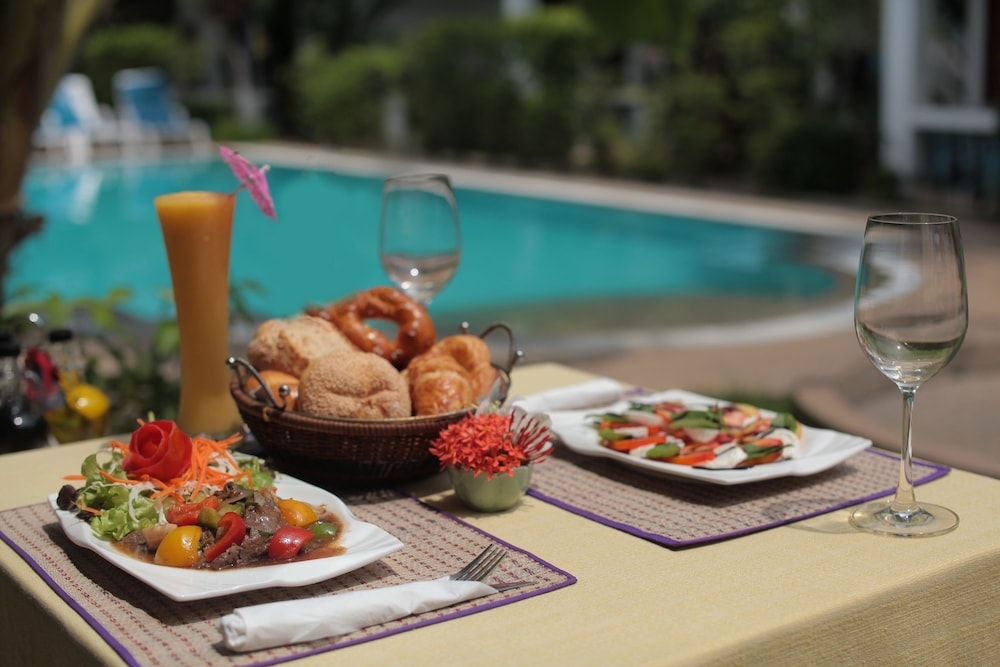 룸서비스 - 식사