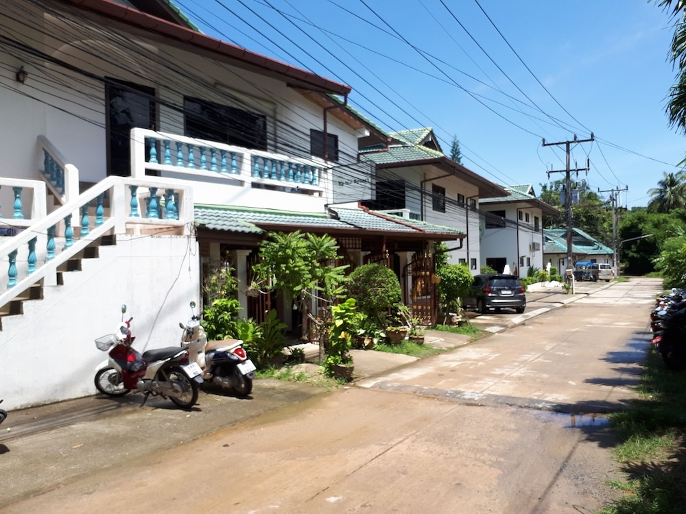 숙박 시설 정면