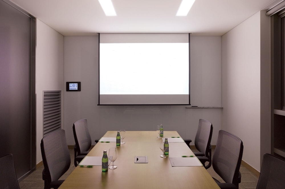 숙박 시설 내 편의 시설/서비스