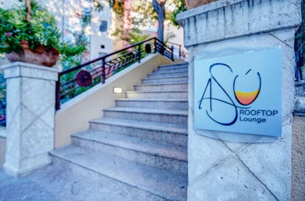 숙박 시설 구내