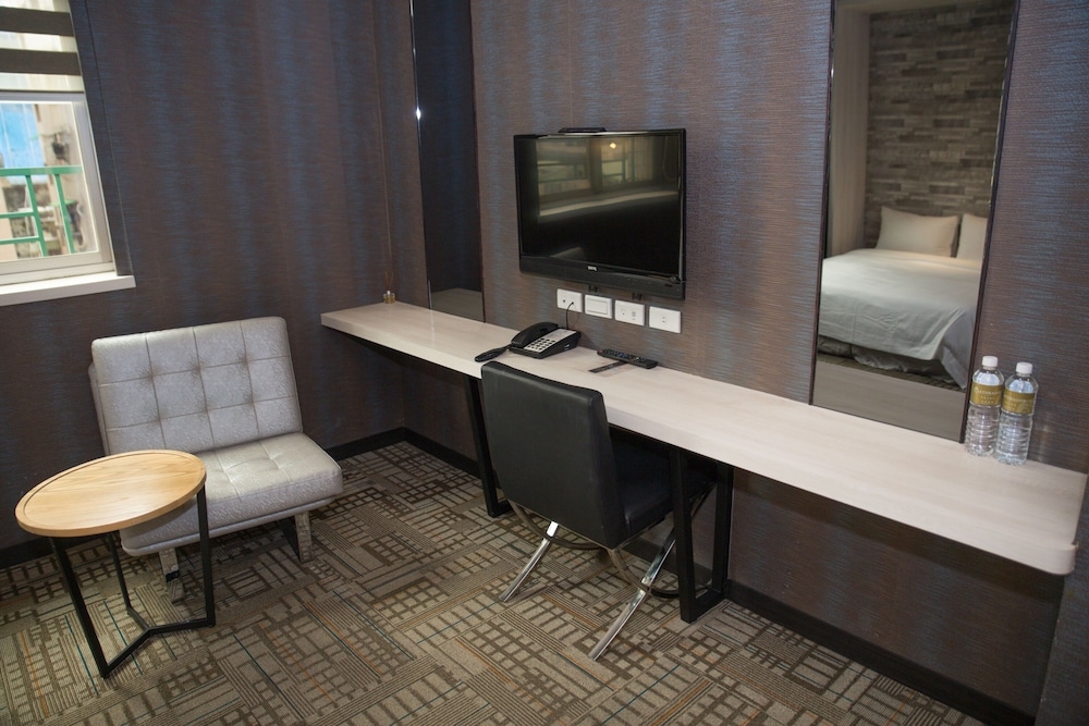 객실 내 비즈니스 센터