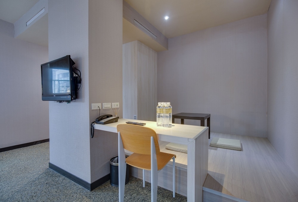 객실 내 비즈니스 센터