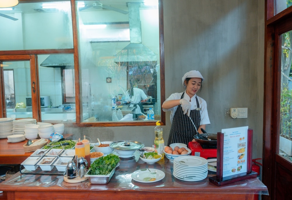 뷔페 아침 식사