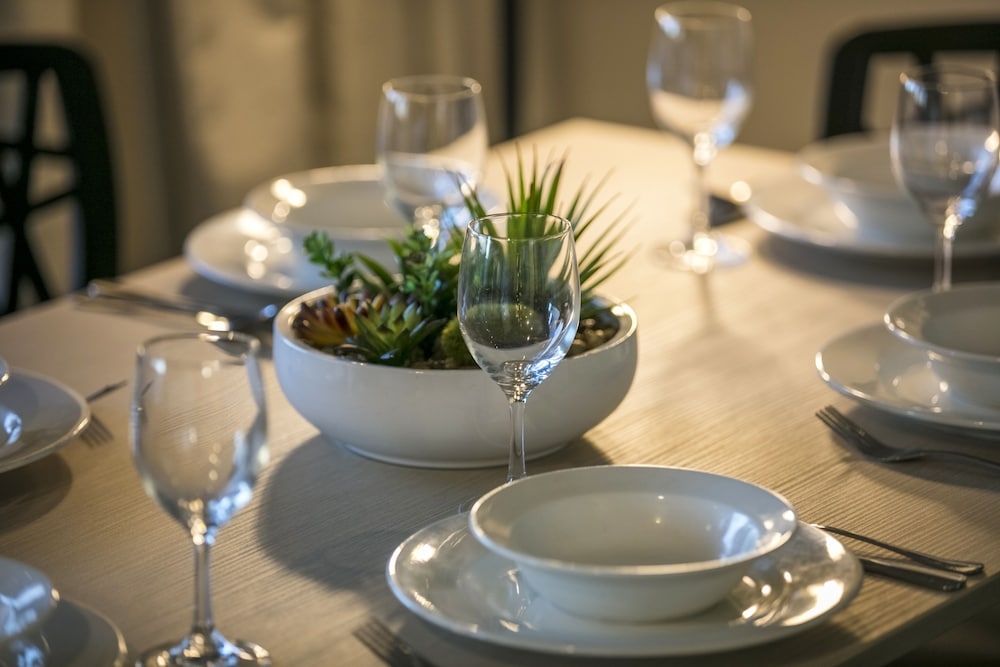 객실 내 식사 공간