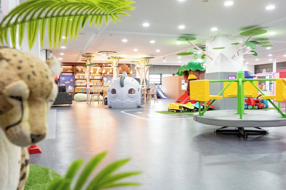 어린이 놀이 공간 - 실내