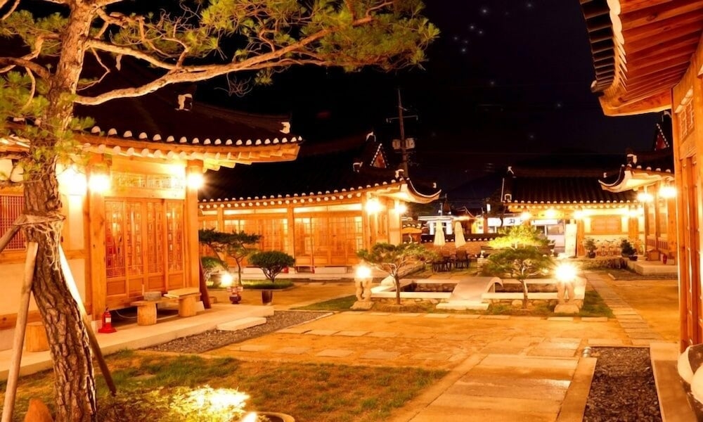 숙박 시설에서 보는 주변 전망