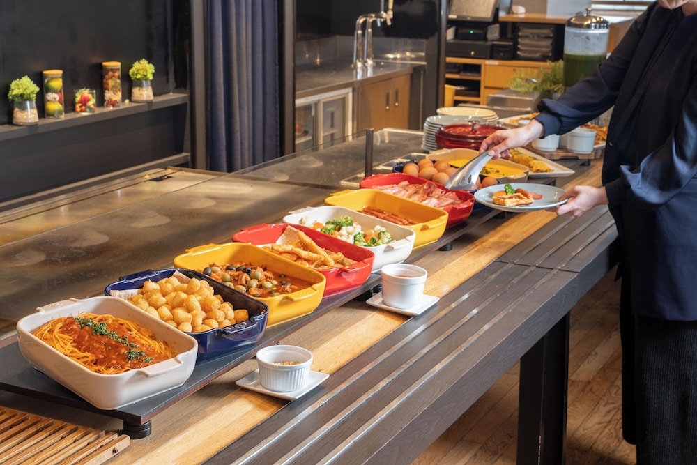 뷔페 아침 식사