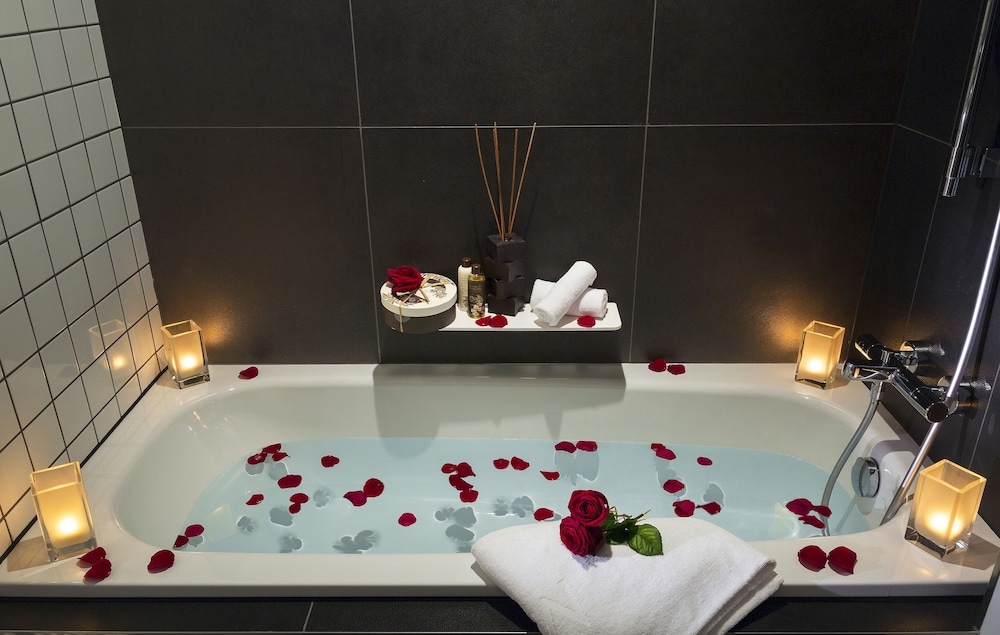 숙박 시설 내 편의 시설/서비스