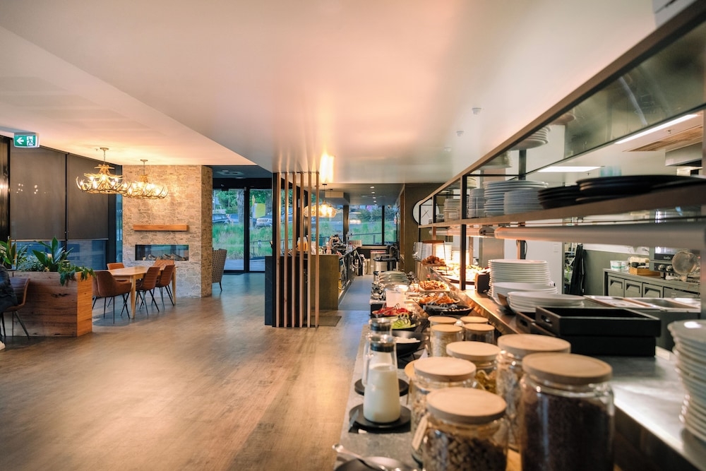 뷔페 아침 식사