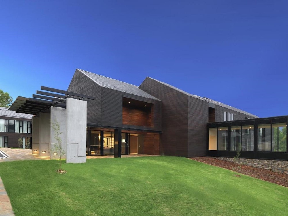 숙박 시설 구내