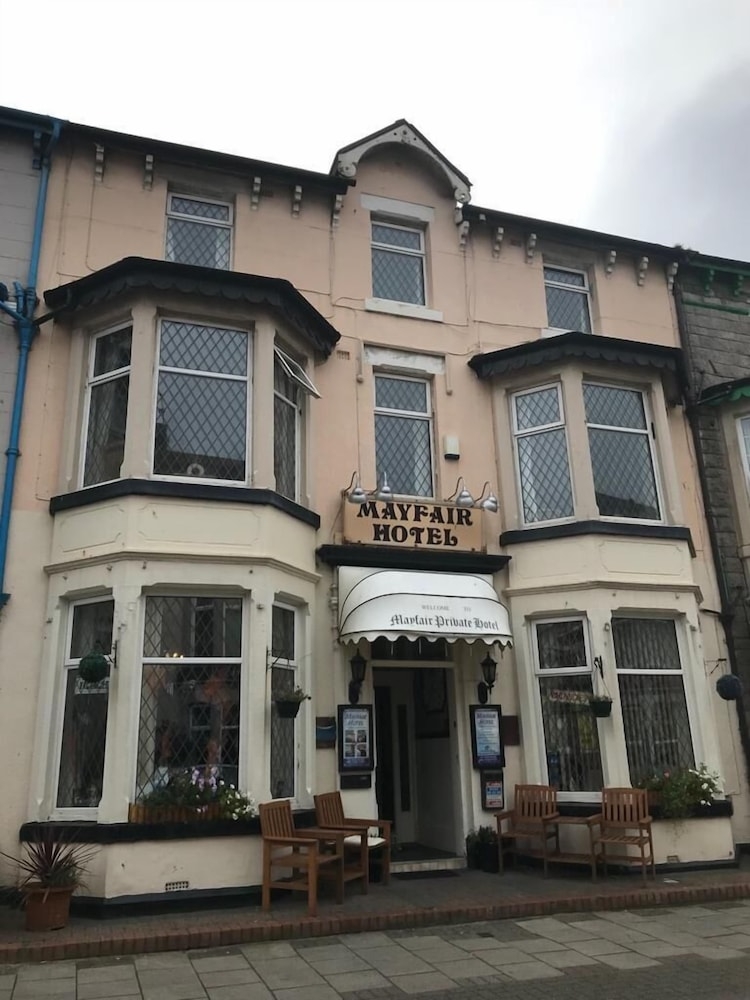 숙박 시설 정면