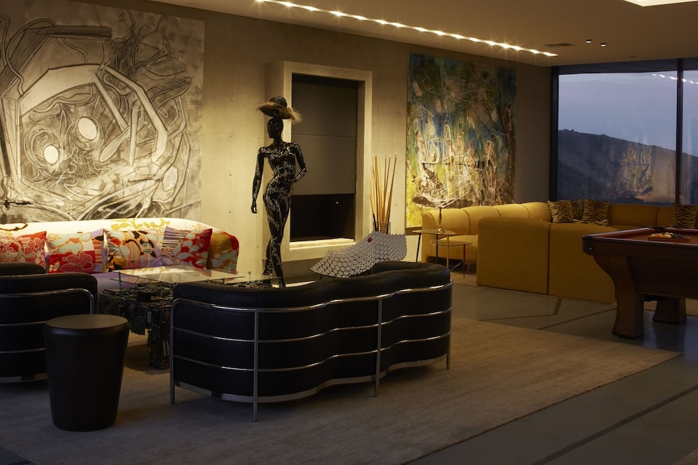 로비 좌석 공간