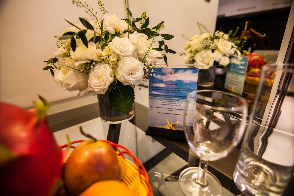 객실 내 식사 공간