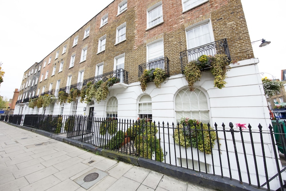 숙박 시설 정면