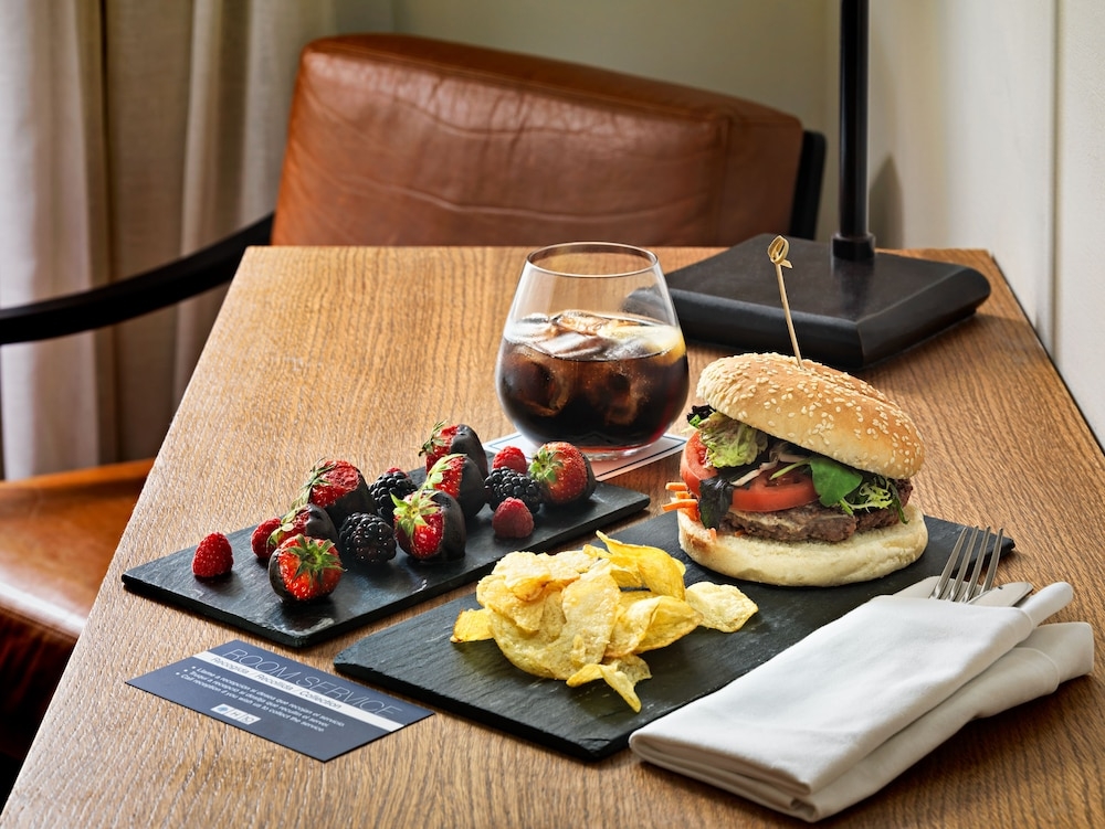 룸서비스 - 식사