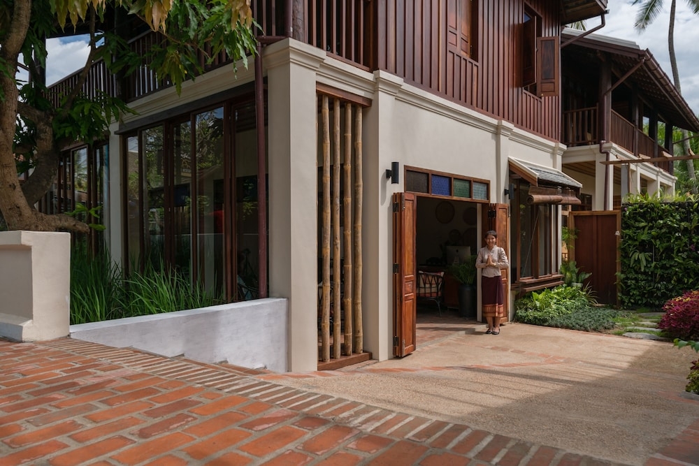 숙박 시설 입구