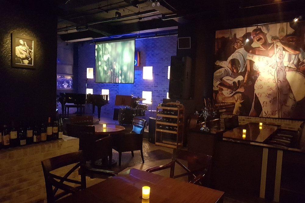 바(숙박 시설 내)