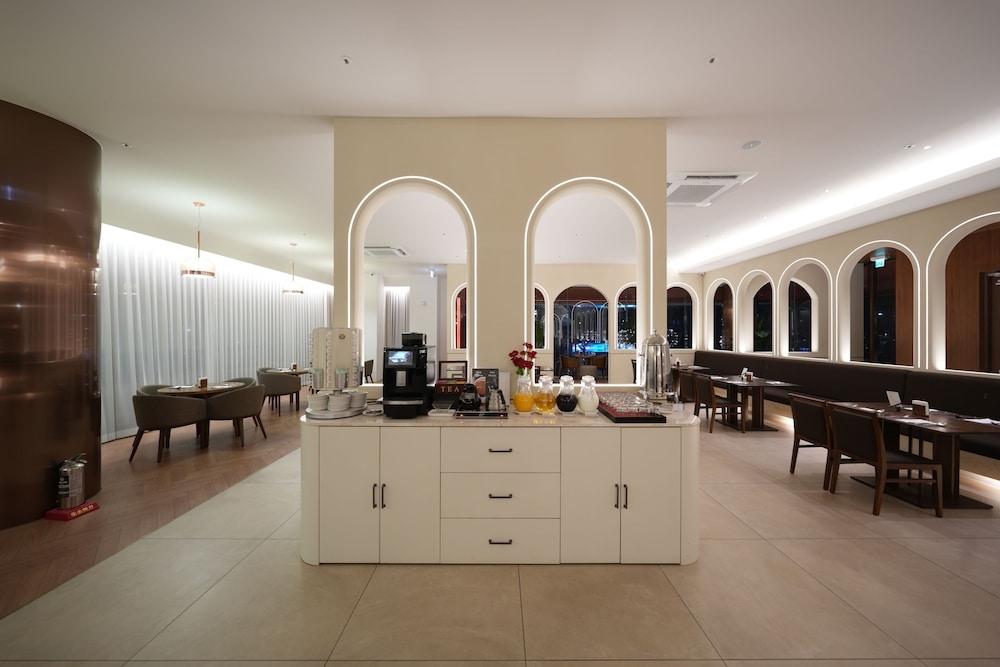 뷔페 아침 식사