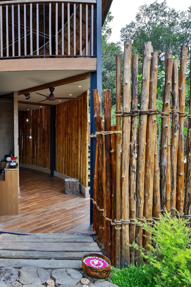 숙박 시설 구내