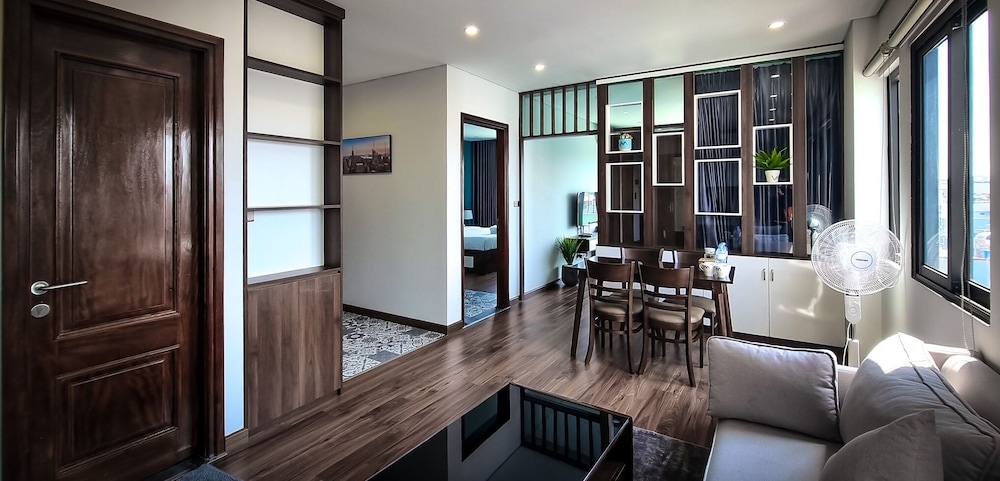 객실 내 식사 공간