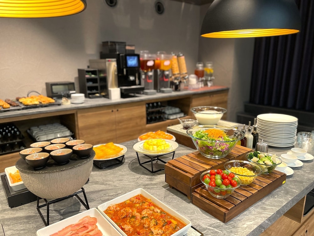 뷔페 아침 식사