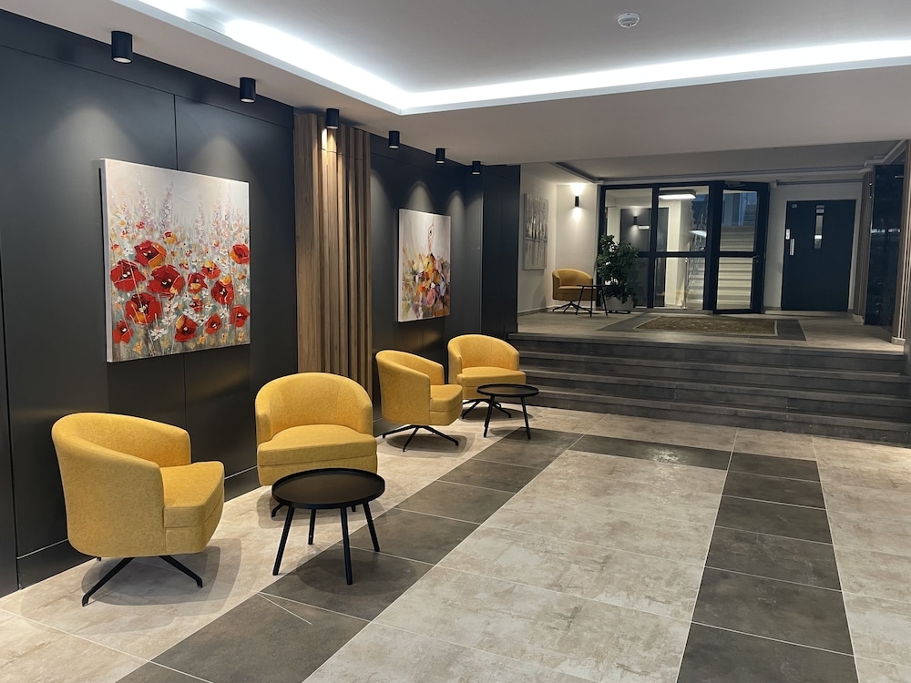 로비 좌석 공간