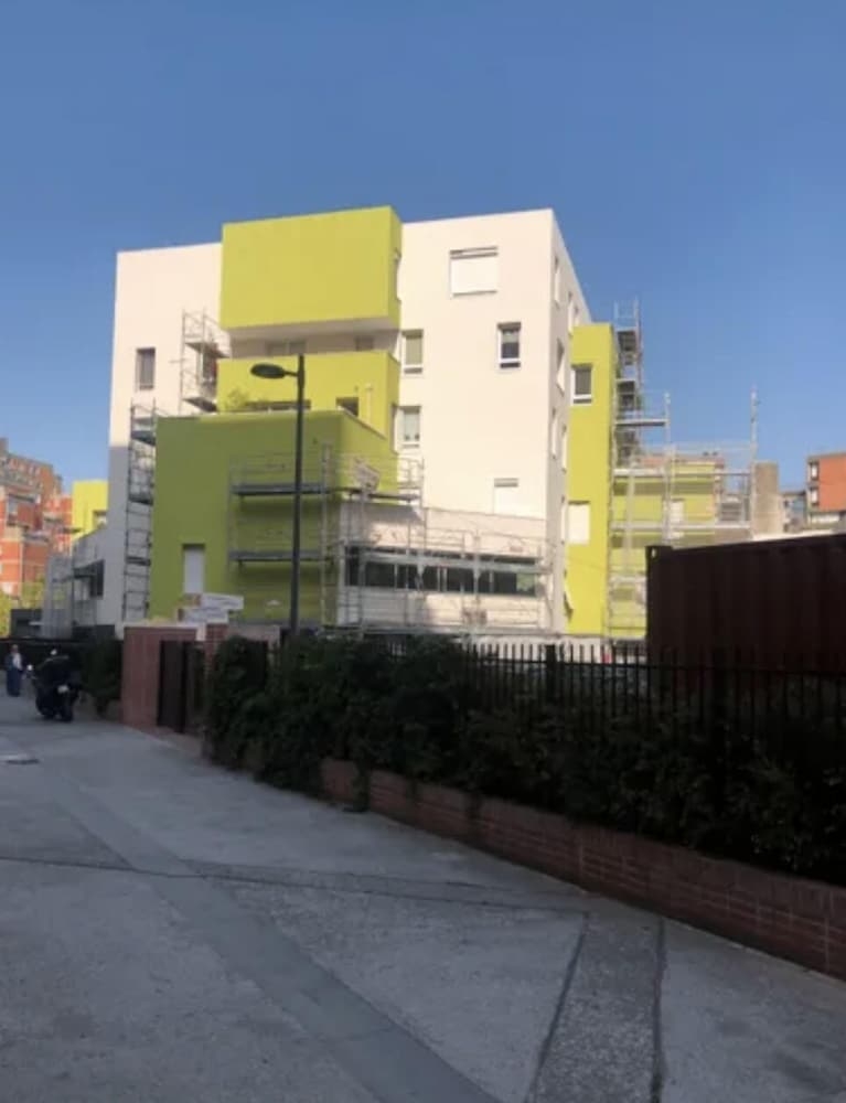 숙박 시설 정면