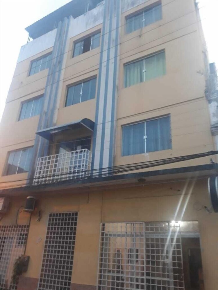 숙박 시설 정면