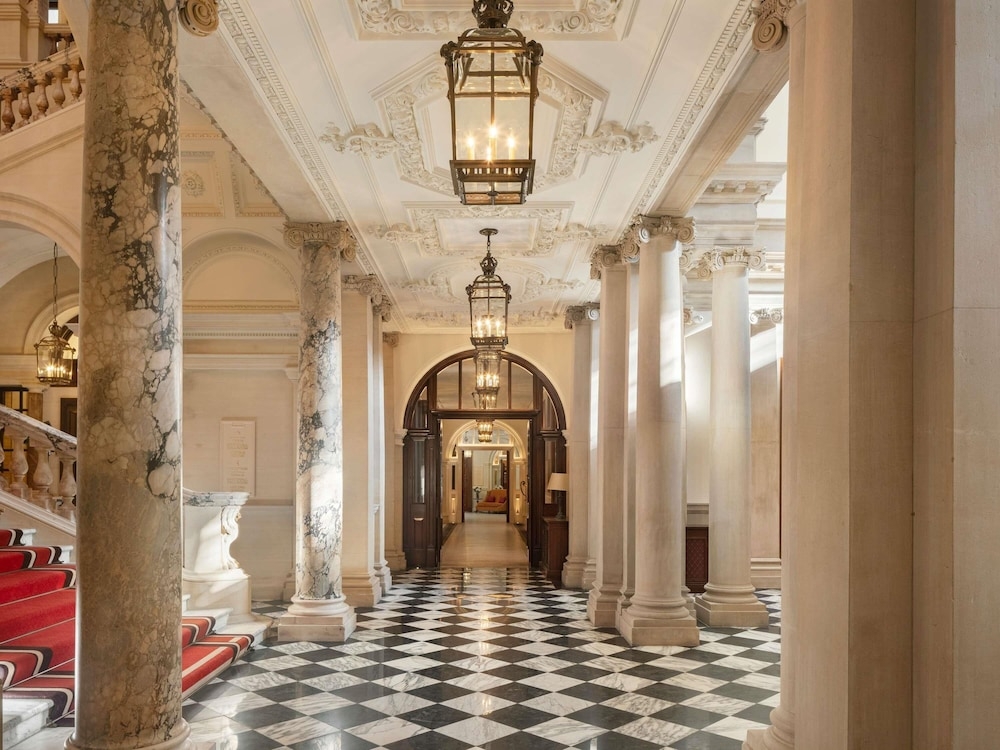 래플스 런던 앳 디 오오