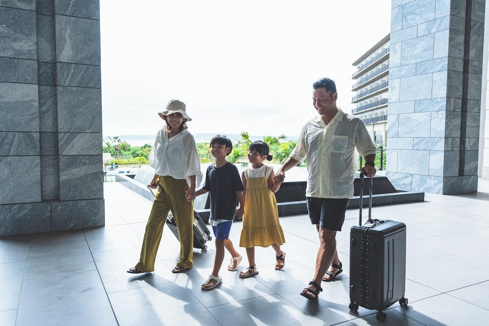 숙박 시설 입구