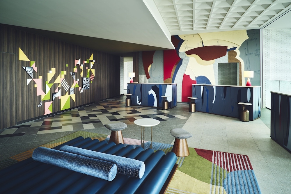 로비 좌석 공간