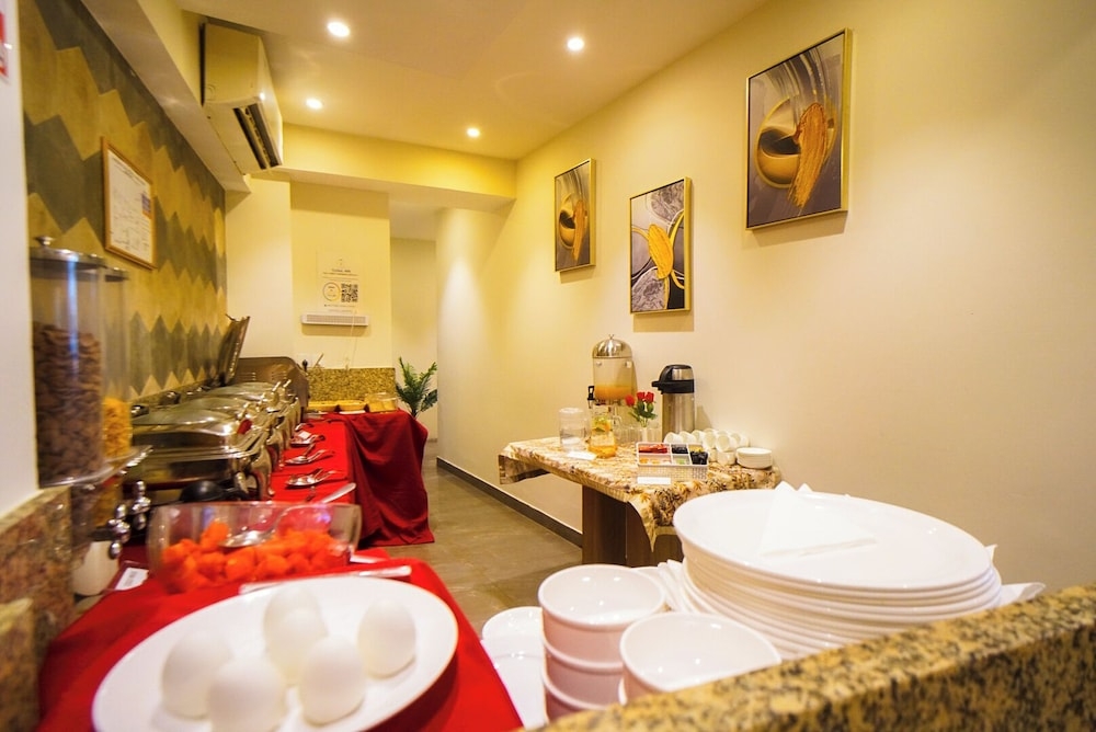 뷔페 아침 식사