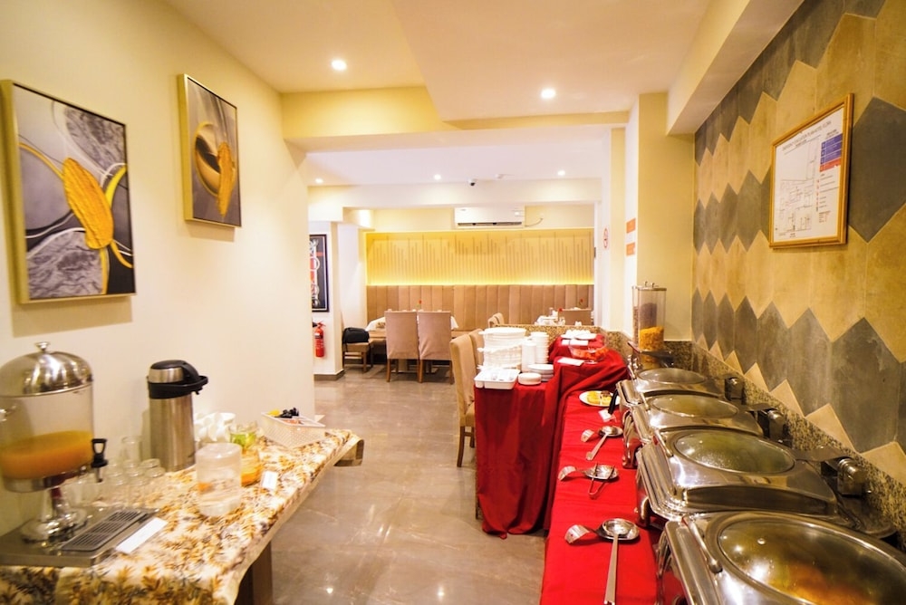 뷔페 아침 식사