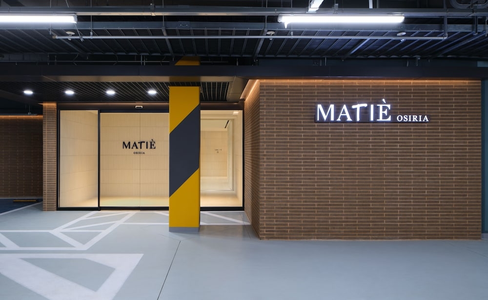 숙박 시설 입구